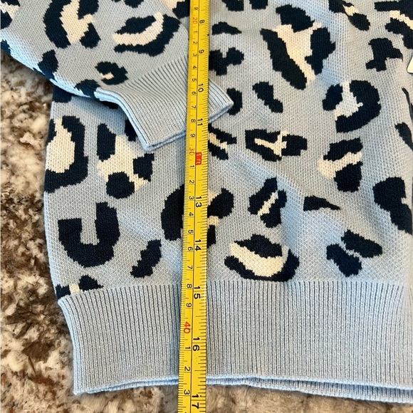 7/8 NEW Blue Cheetah Long Sleeve Knit Soft Sweater Girls Childrens Fall Winter - Picture 2 of 5